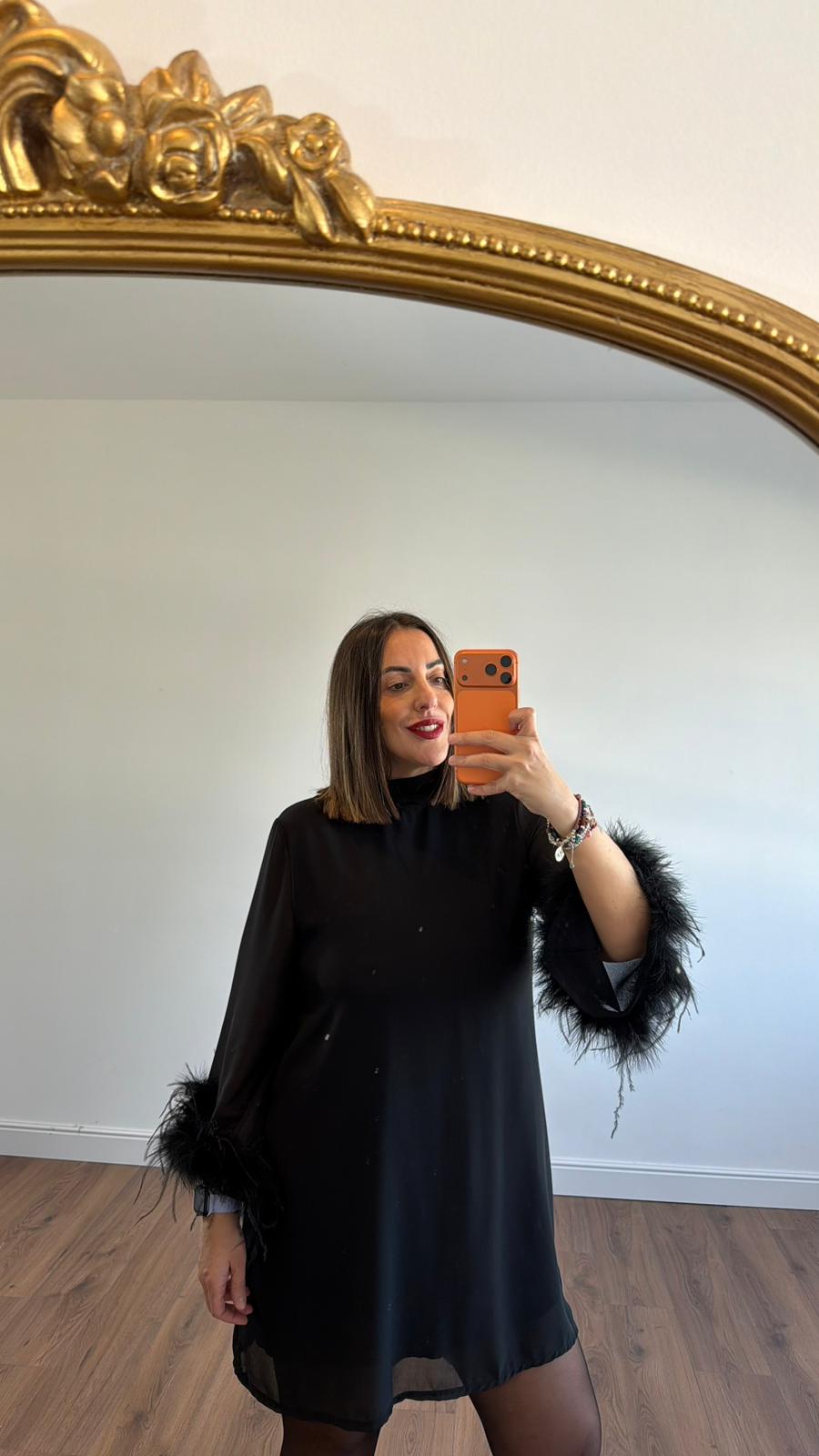 ABITO CON PIUME 1876 NEW