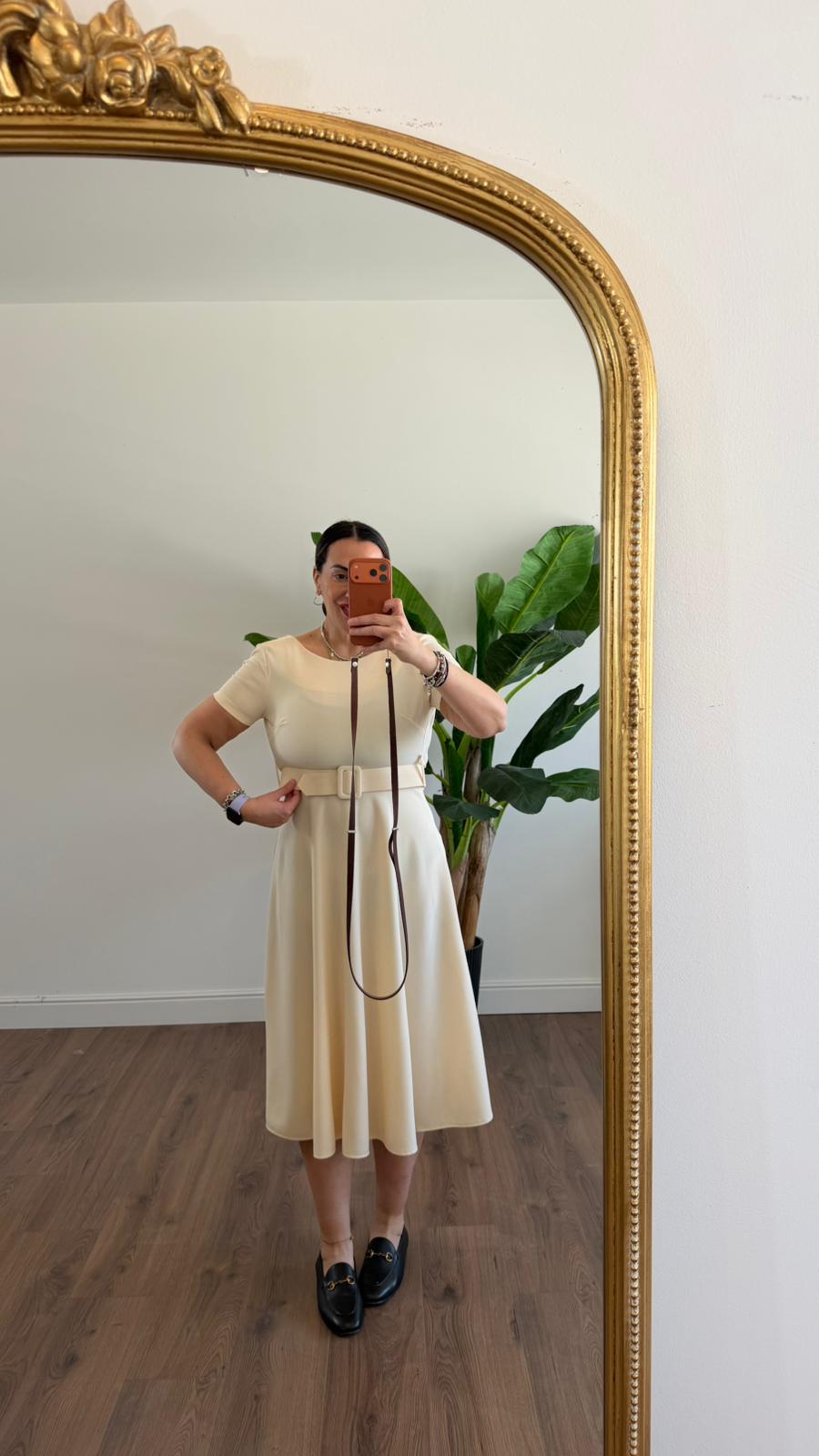 ABITO MADRID 10119 NEW