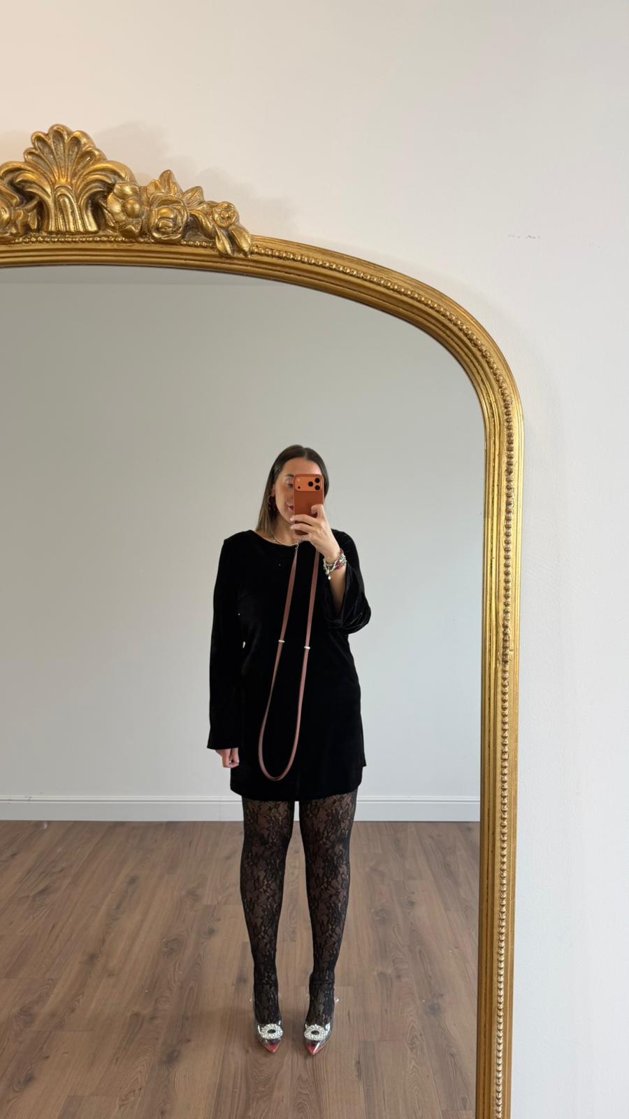 ABITO IN VELLUTO CON FIOCCO 23496 NEW