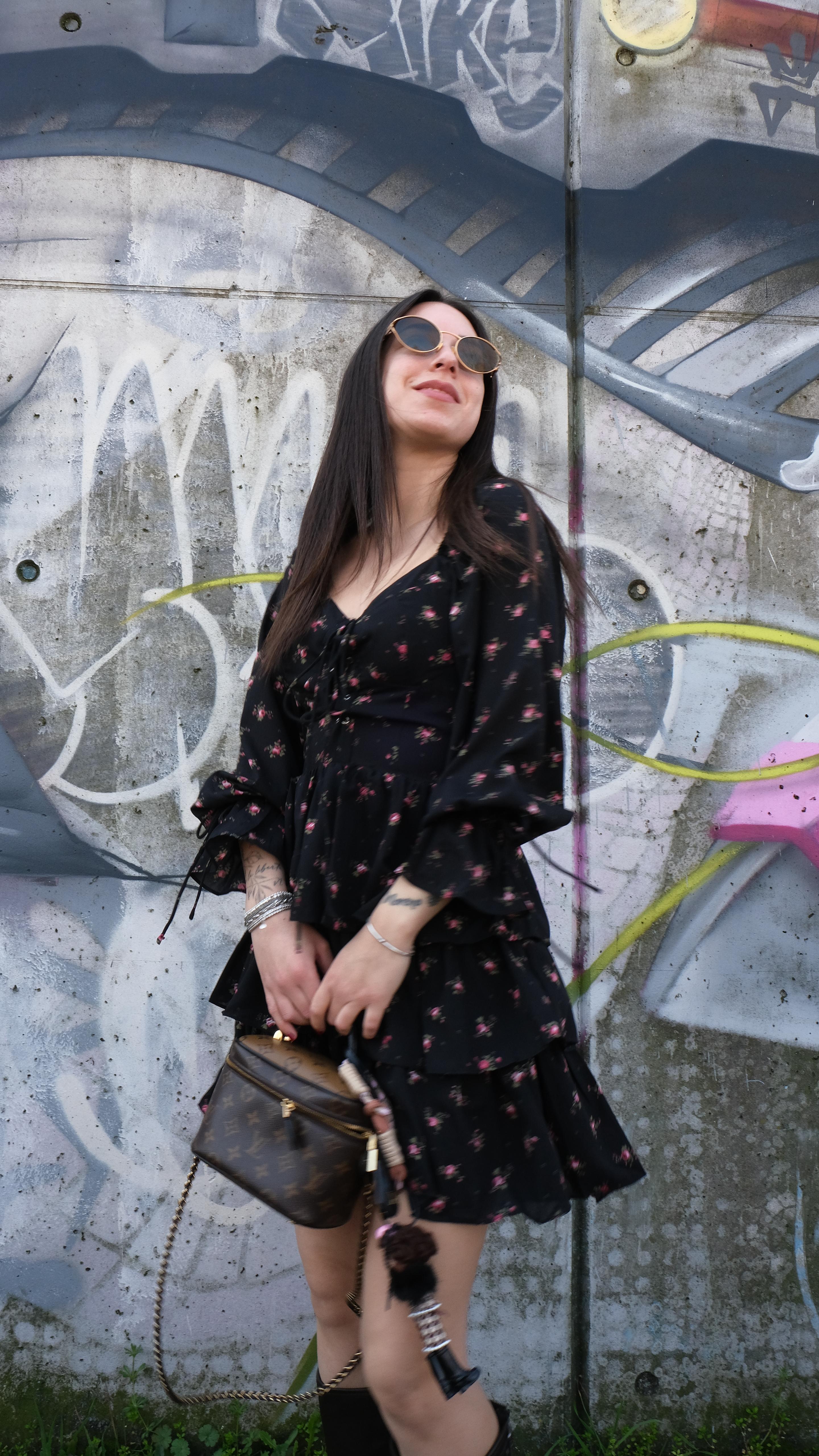 ABITINO NERO FIORELLINI NEW W668