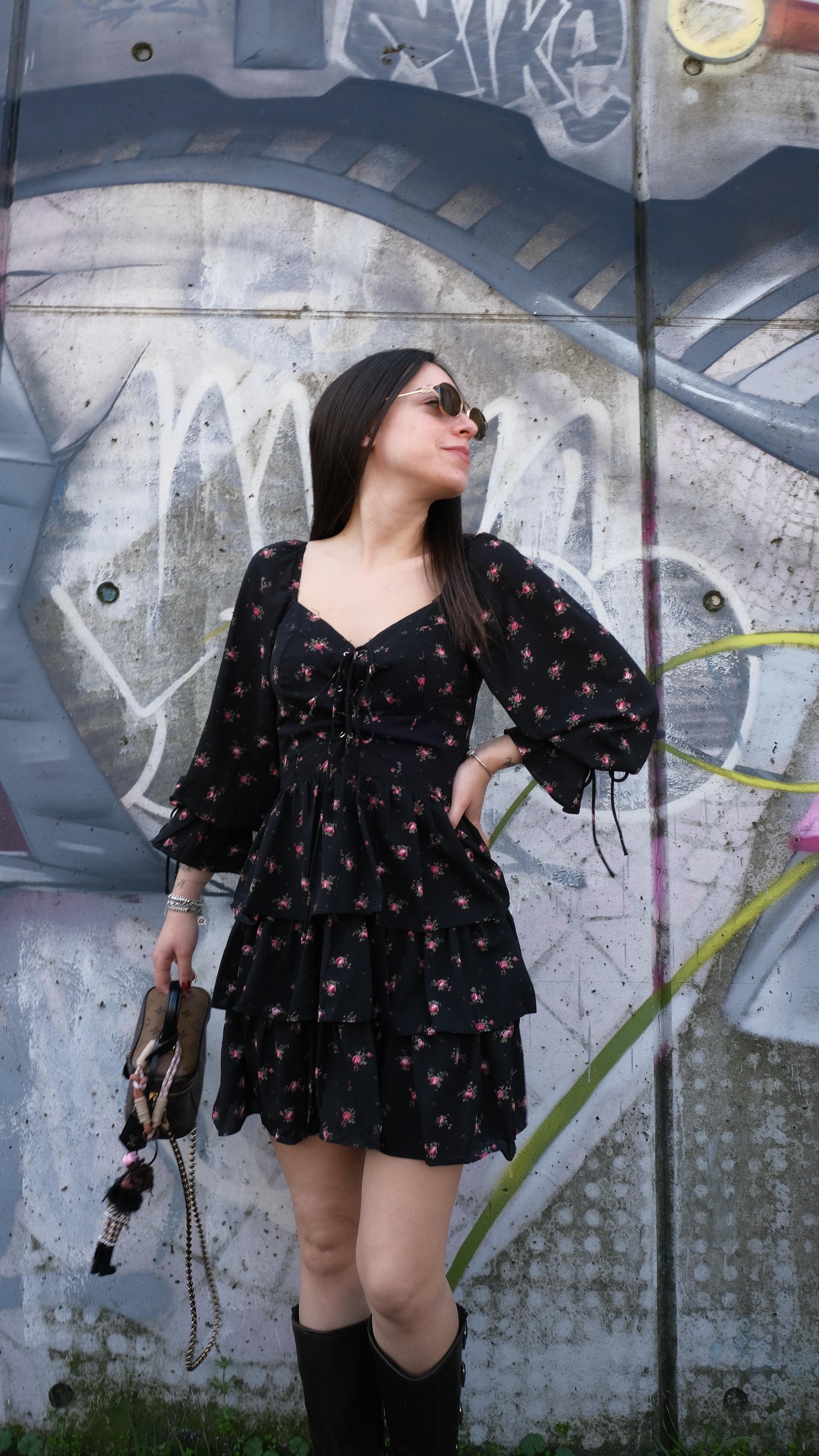 ABITINO NERO FIORELLINI NEW W668