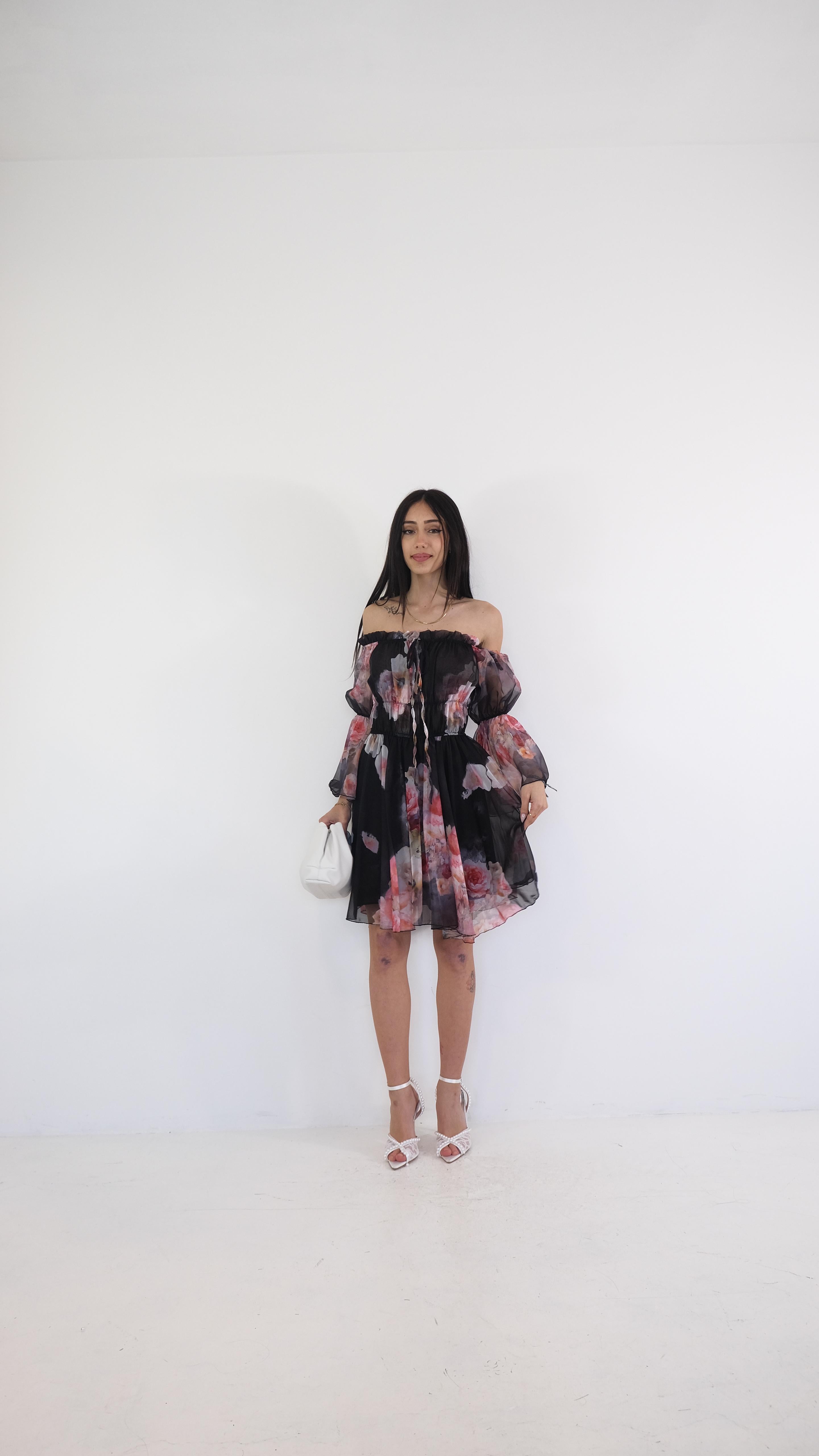 ABITO SCOLLO A BARCHETTA TRE COLORI 4283 NEW