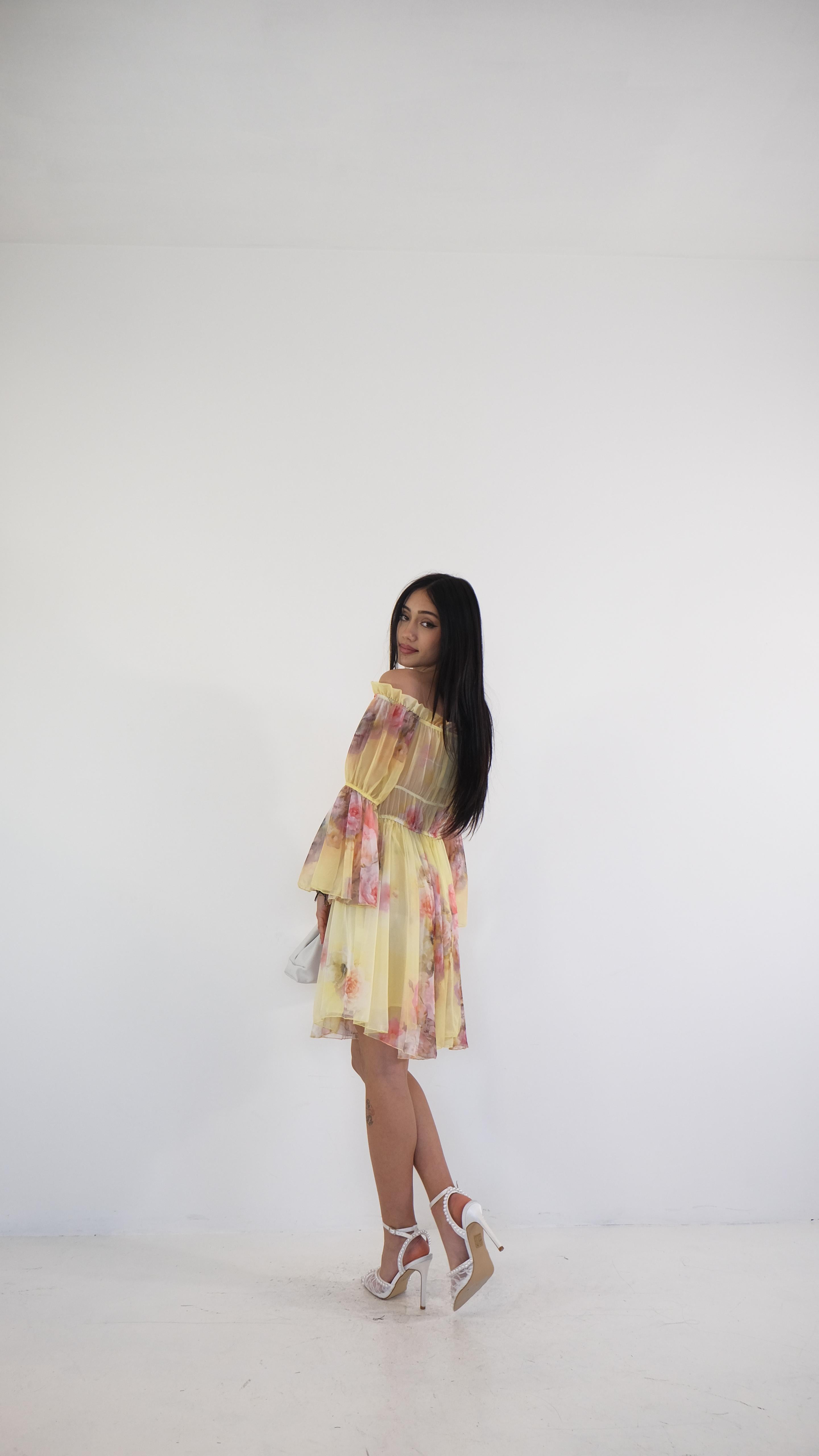 ABITO SCOLLO A BARCHETTA TRE COLORI 4283 NEW