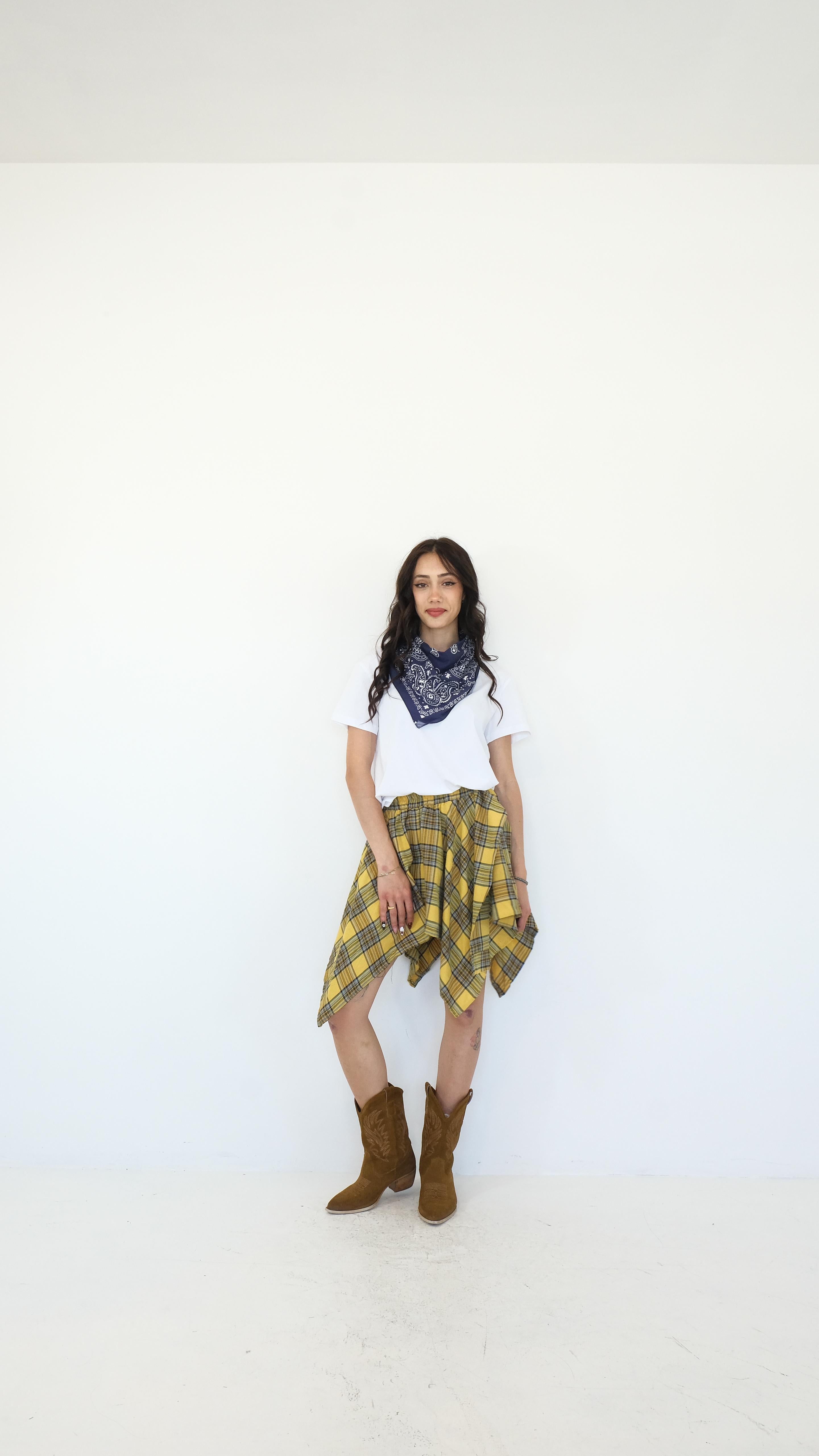 GONNA PANTALONCINO GIALLA 383 NEW
