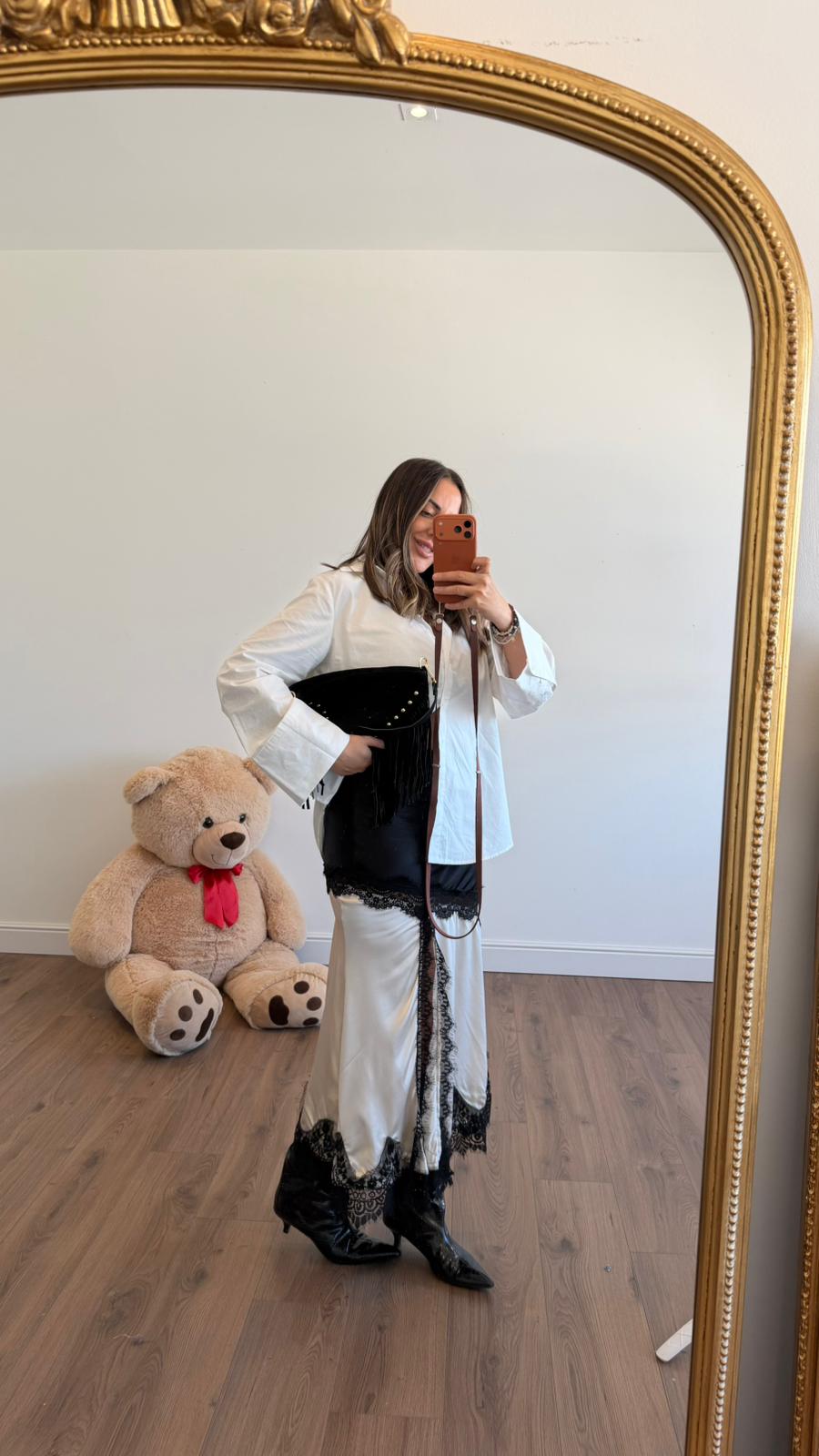 GONNA LUCINDA 8027 NEW