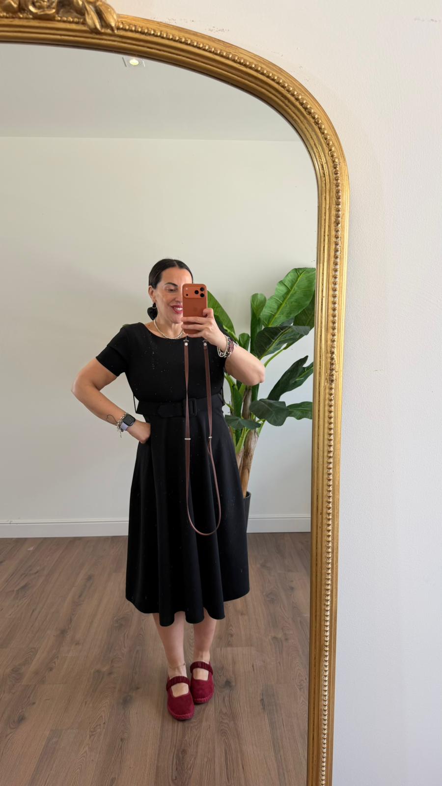 ABITO MADRID 10119 NEW