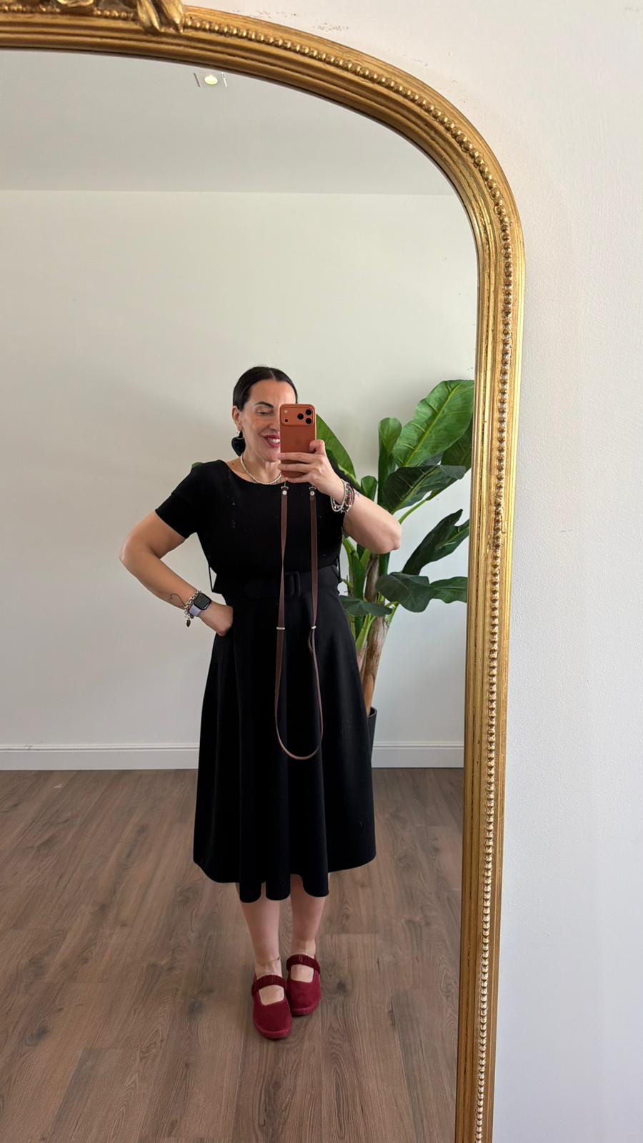 ABITO MADRID 10119 NEW