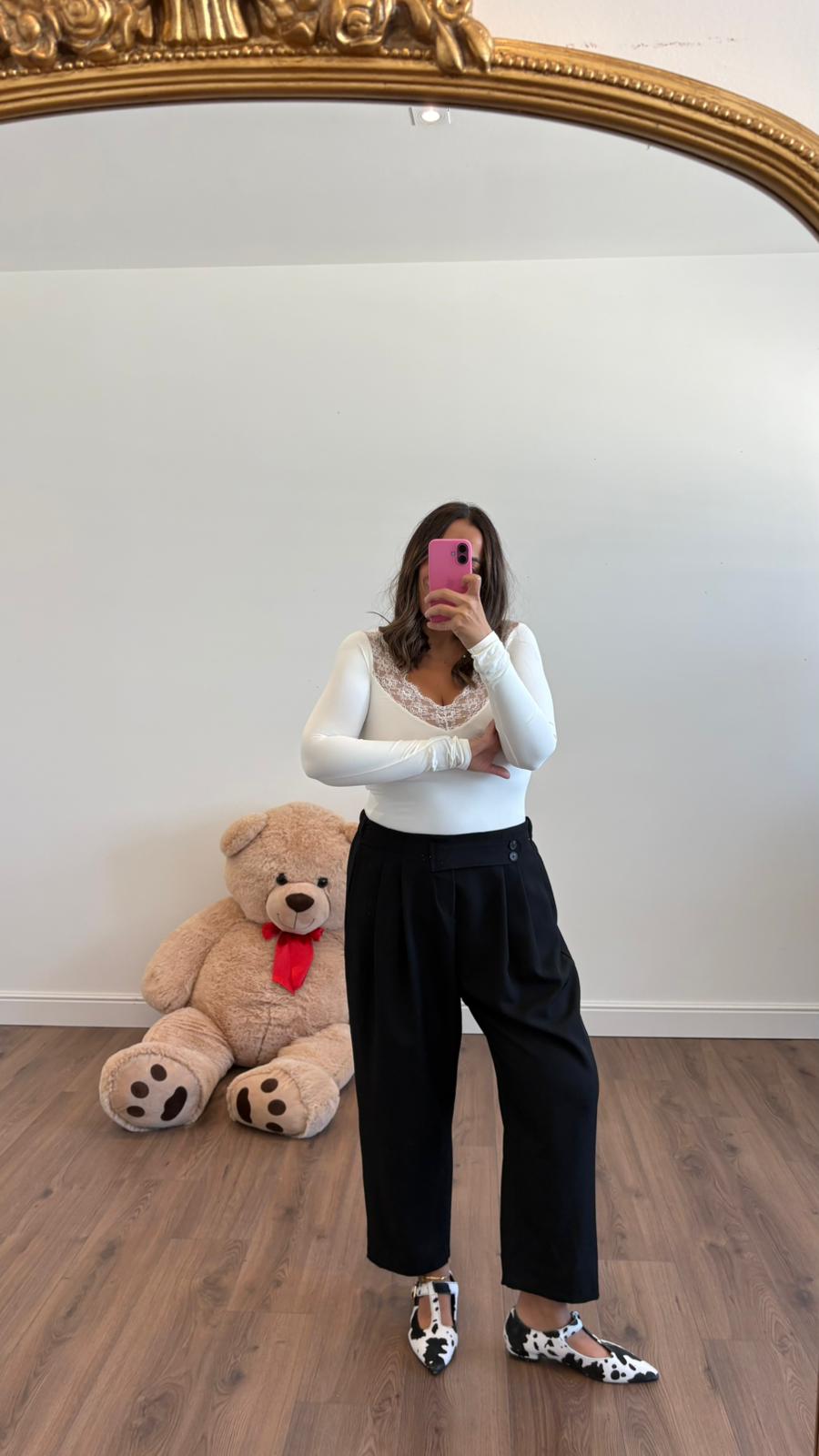 MAGLIA CON SCOLLO IN PIZZO A14243 NEW