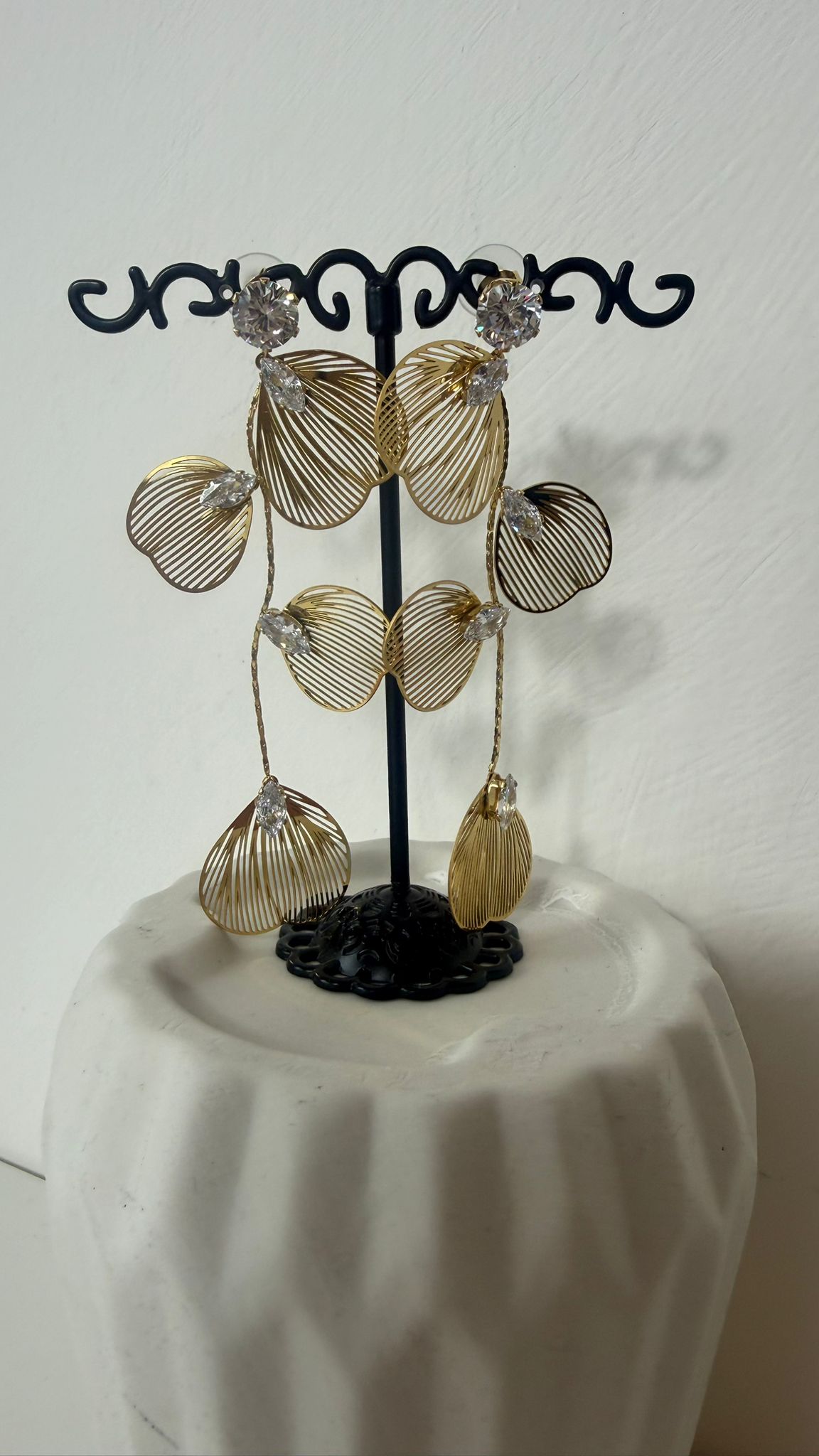 ORECCHINI PETALI NEW