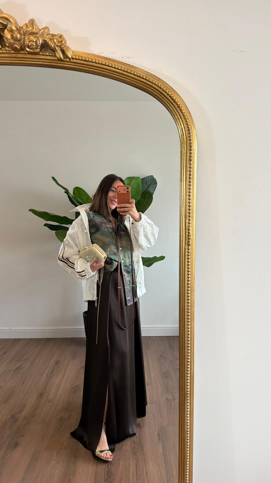 GONNA LIVIA 6877 NEW