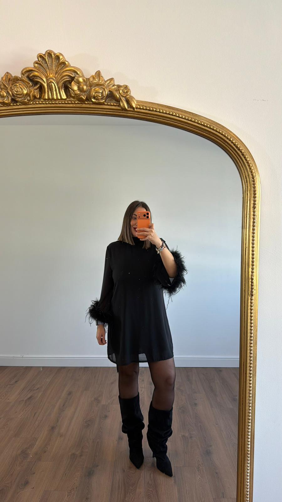 ABITO CON PIUME 1876 NEW