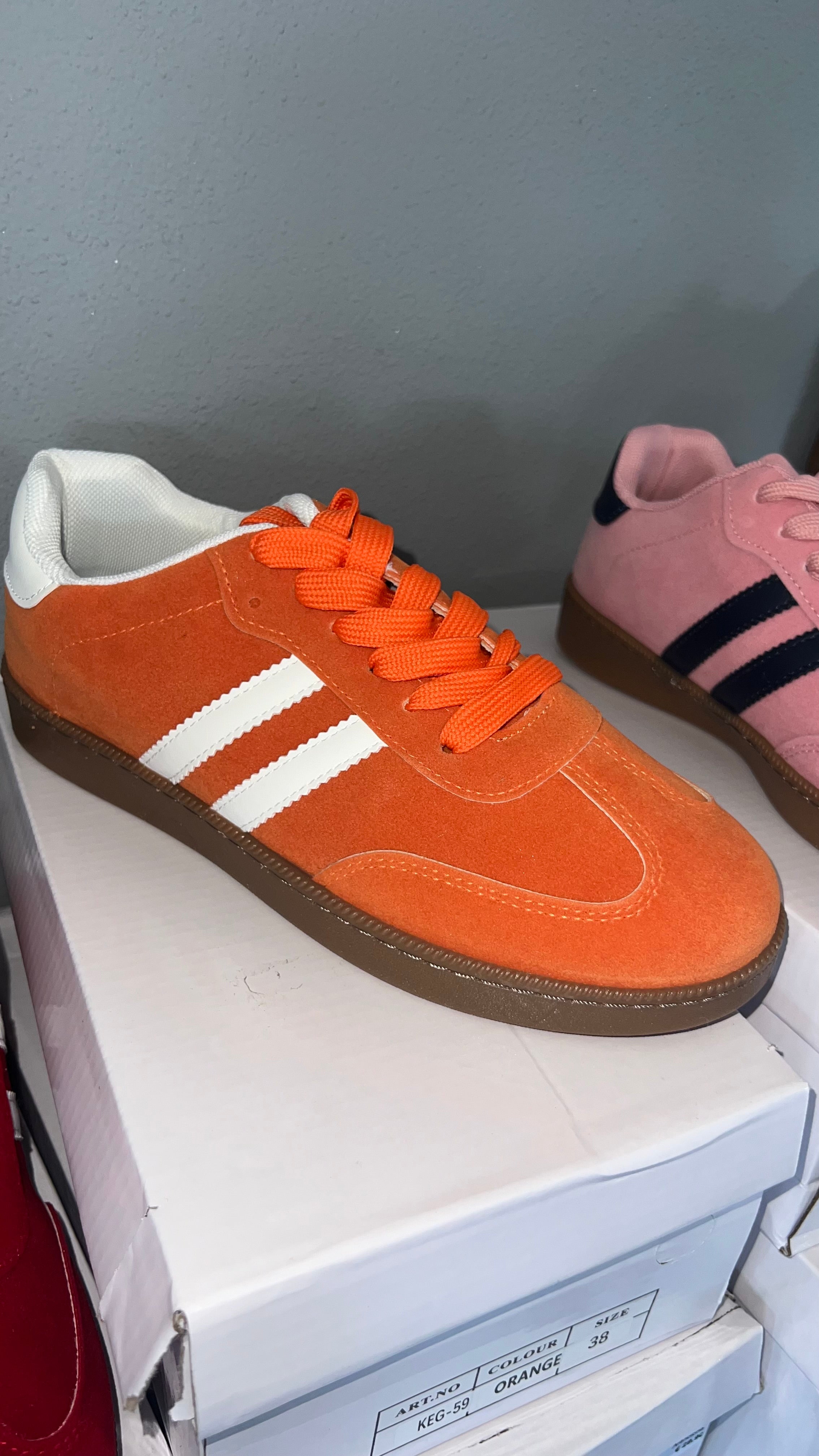 SNEAKERS ORANGE