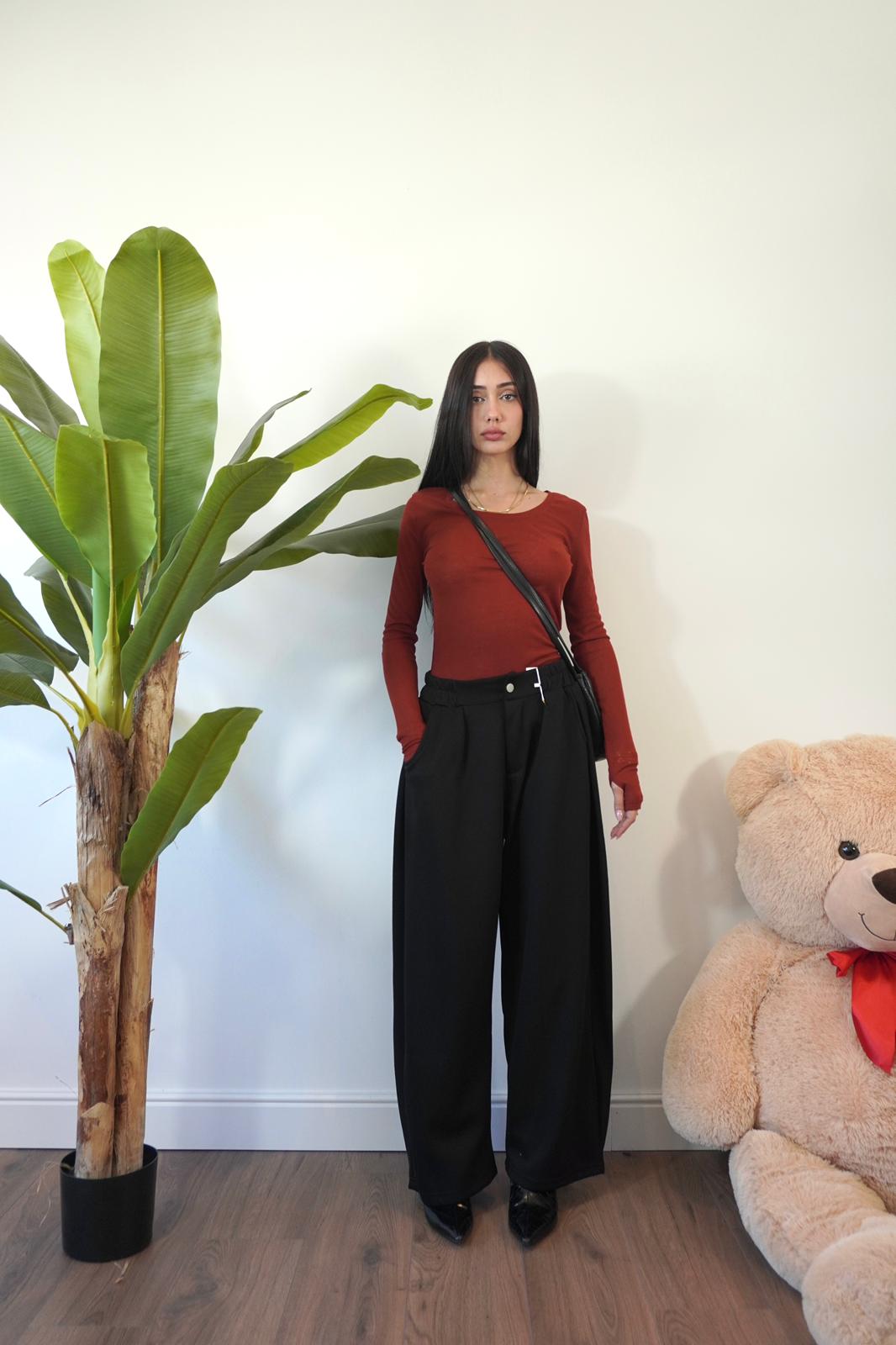 PANTALONE NERO CON BOTTONE 53118 NEW