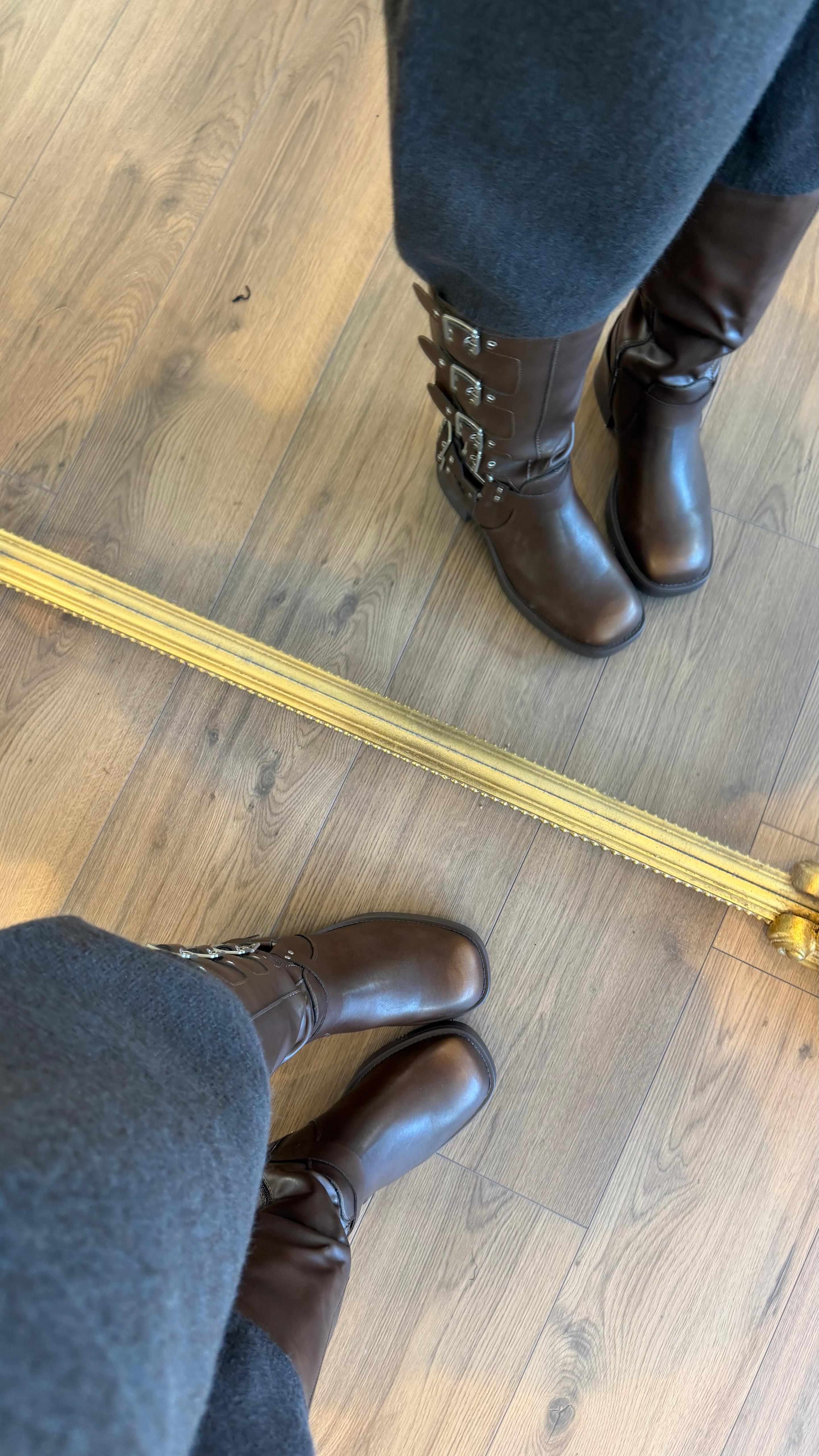 STIVALE FIBBIE KY188 NEW