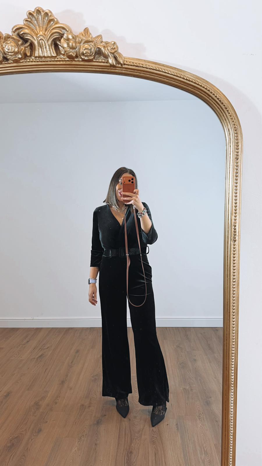 TUTA LOREN 24521 NEW